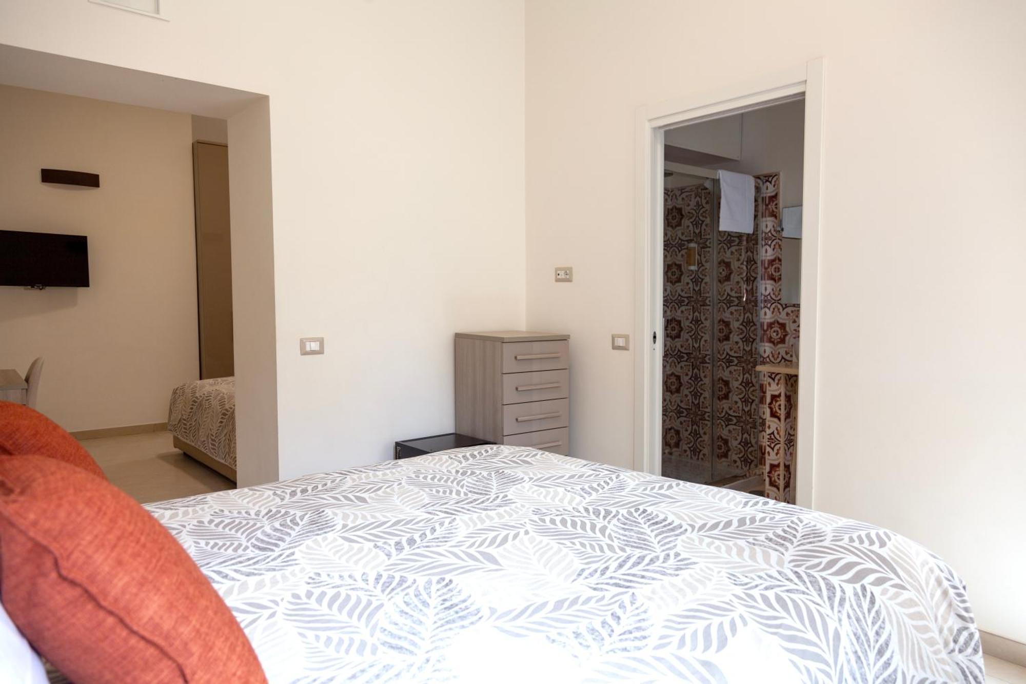 Opera 5 Hotel Naples Luaran gambar