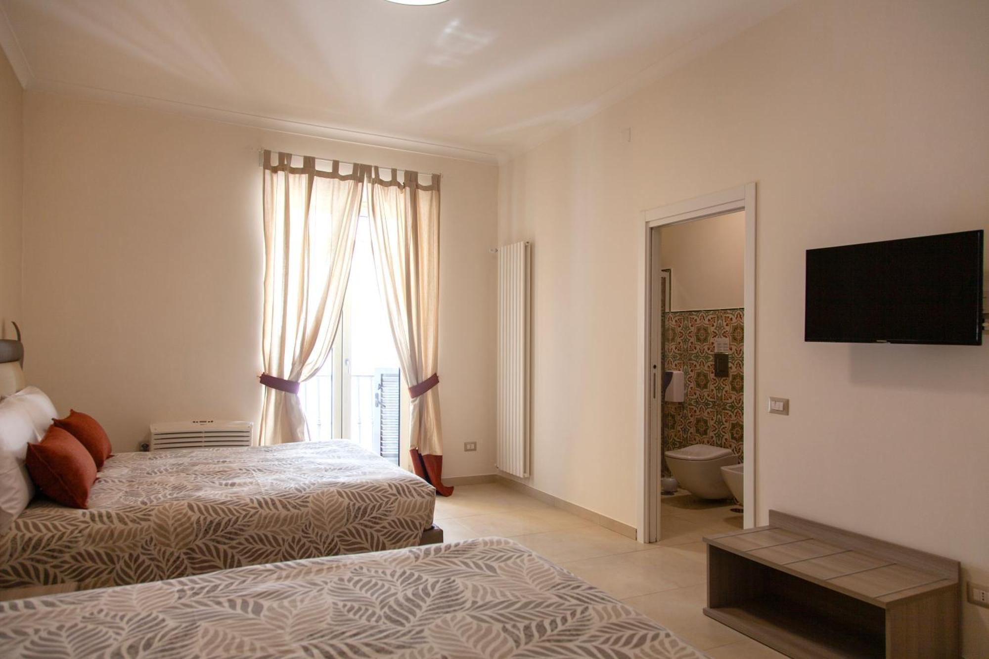 Opera 5 Hotel Naples Luaran gambar